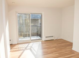 219 Saint Andrews St #STUDIO, Cambridge, ON N1S1N6