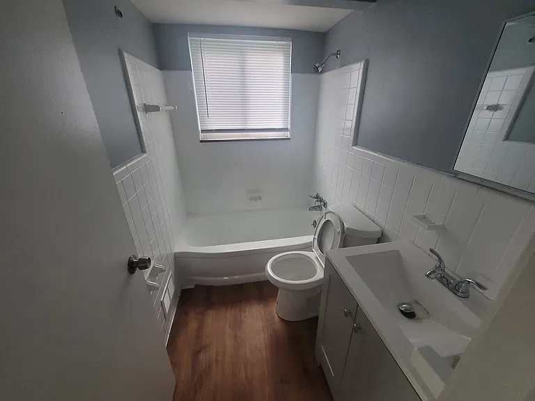 12603 Chelsea St #1-2 — Photo 3