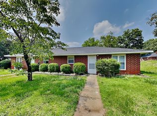 804 Pineland Ave #1, Madison, NC 27025