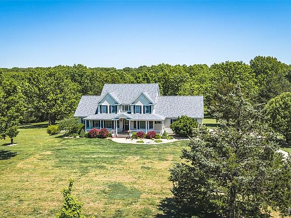 3rd image of 10289 Cedar Ridge Dr