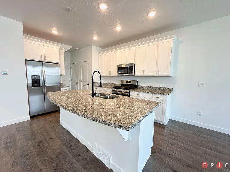 4430 W 2550 N — Photo 15
