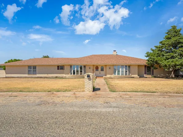 101 Meadow Ln, Electra, TX 76360