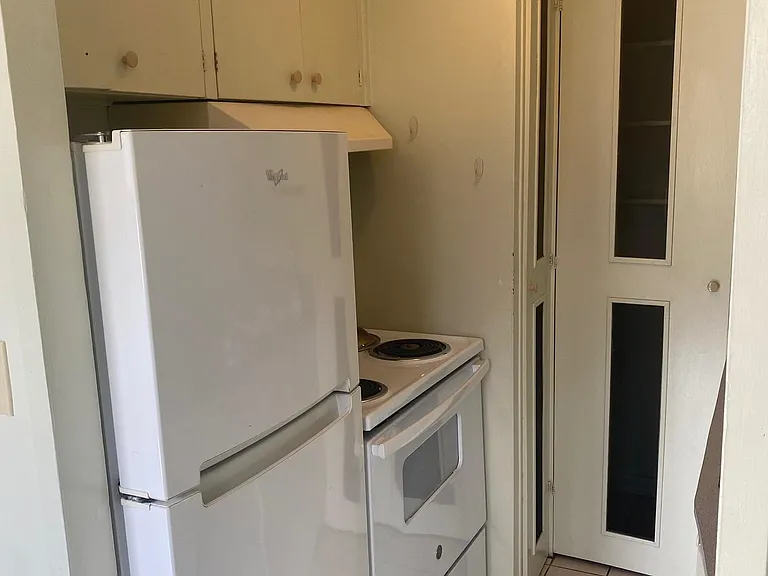 1551 Wilder Ave — Photo 9