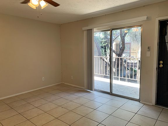 living room3_06012020