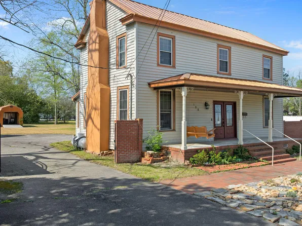 128 E Railroad St, La Grange, NC 28551