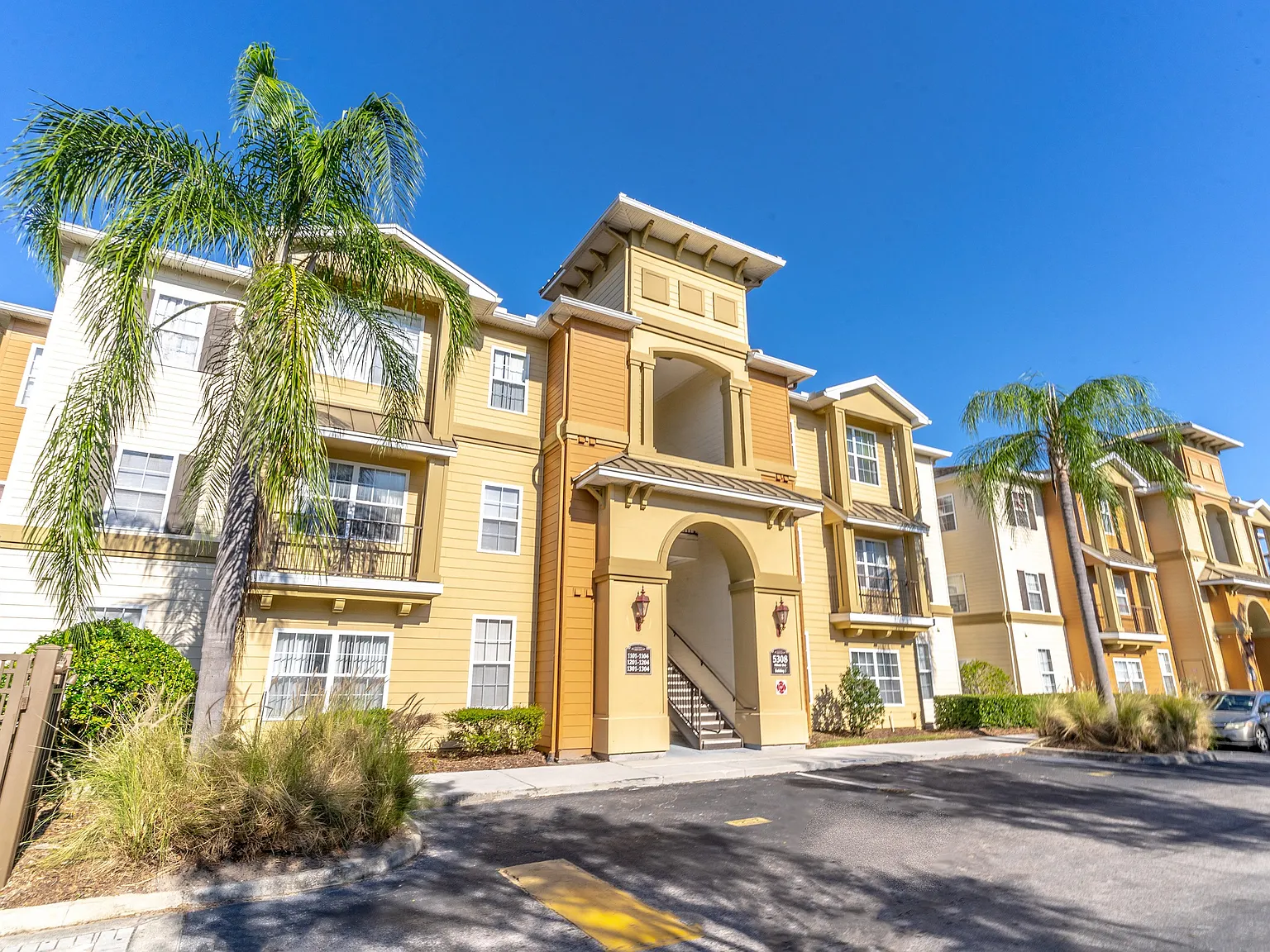 Fountains at Millenia Apartments — Photo 4