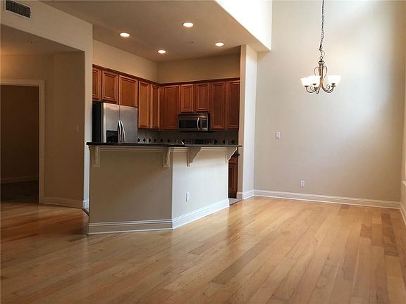 3rd image of 5613 Lindell Ave APT 3