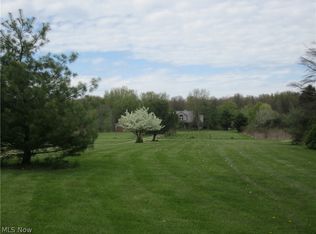 9877 Cable Line Rd, Diamond, OH 44412