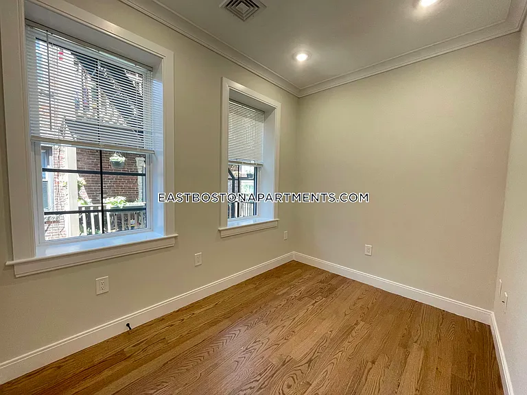 191 Porter St #3 — Photo 12