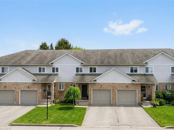 25 Meadowvale Dr #3, Pelham, ON L0S 1E4