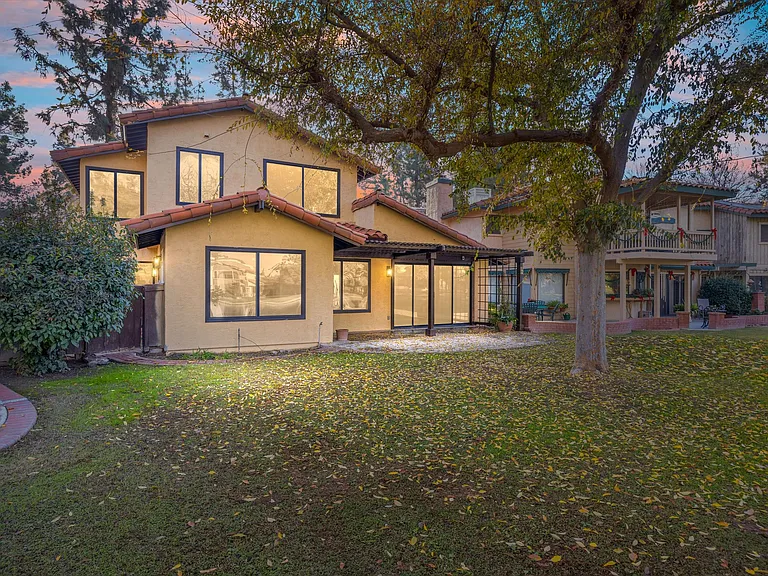 4157 Pinewood Lake Dr — Photo 34