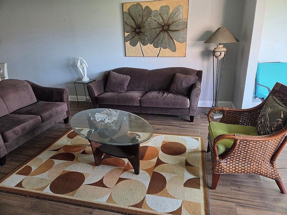 2nd image of 9721 Sunrise Lakes Boulevard #305