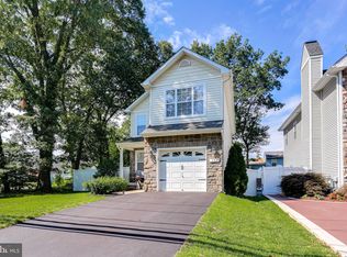 136 W Earleigh Heights Rd, Severna Park, MD 21146