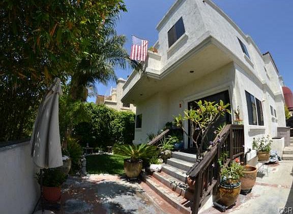 3rd image of 805 N Juanita Ave #B