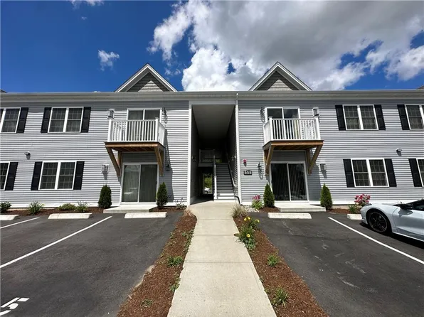 11 Gray Coach Ln #1103, Cranston, RI 02921