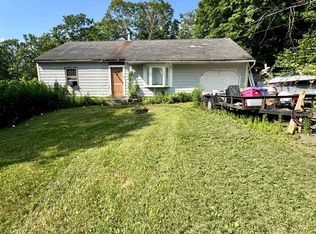 7 Mount Tom Rd, New Milford, CT 06776