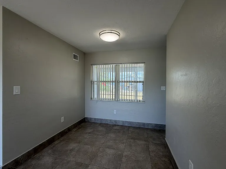 21090 Bersell Ave — Photo 7