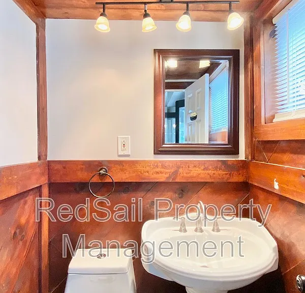 428 Fort Worth St — Photo 8