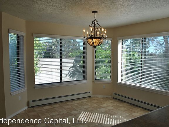 5th image of 5611 Greenwood Dr