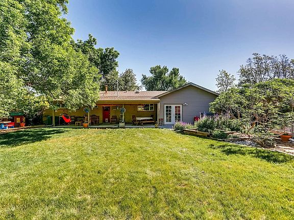 The gigantic covered porch in the back yard guarantees a cool place to relax on even the hottest days!