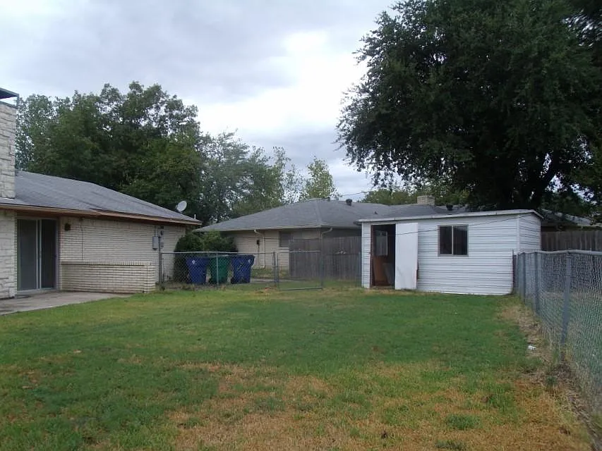 3 bed, 1816 sqft, $1,750 — Photo 4