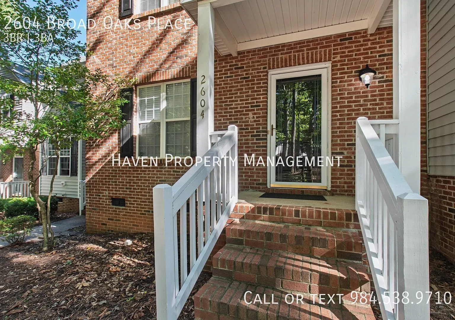 3 Bedroom townhome near NCSU! — Photo 2