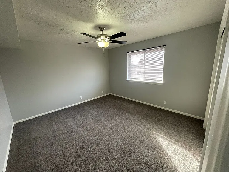 Juniper Gardens — Photo 37