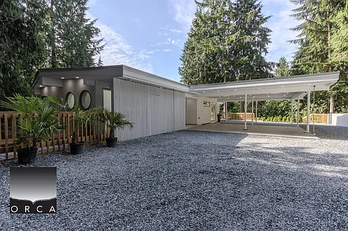 1060 Highland Dr Photo 1
