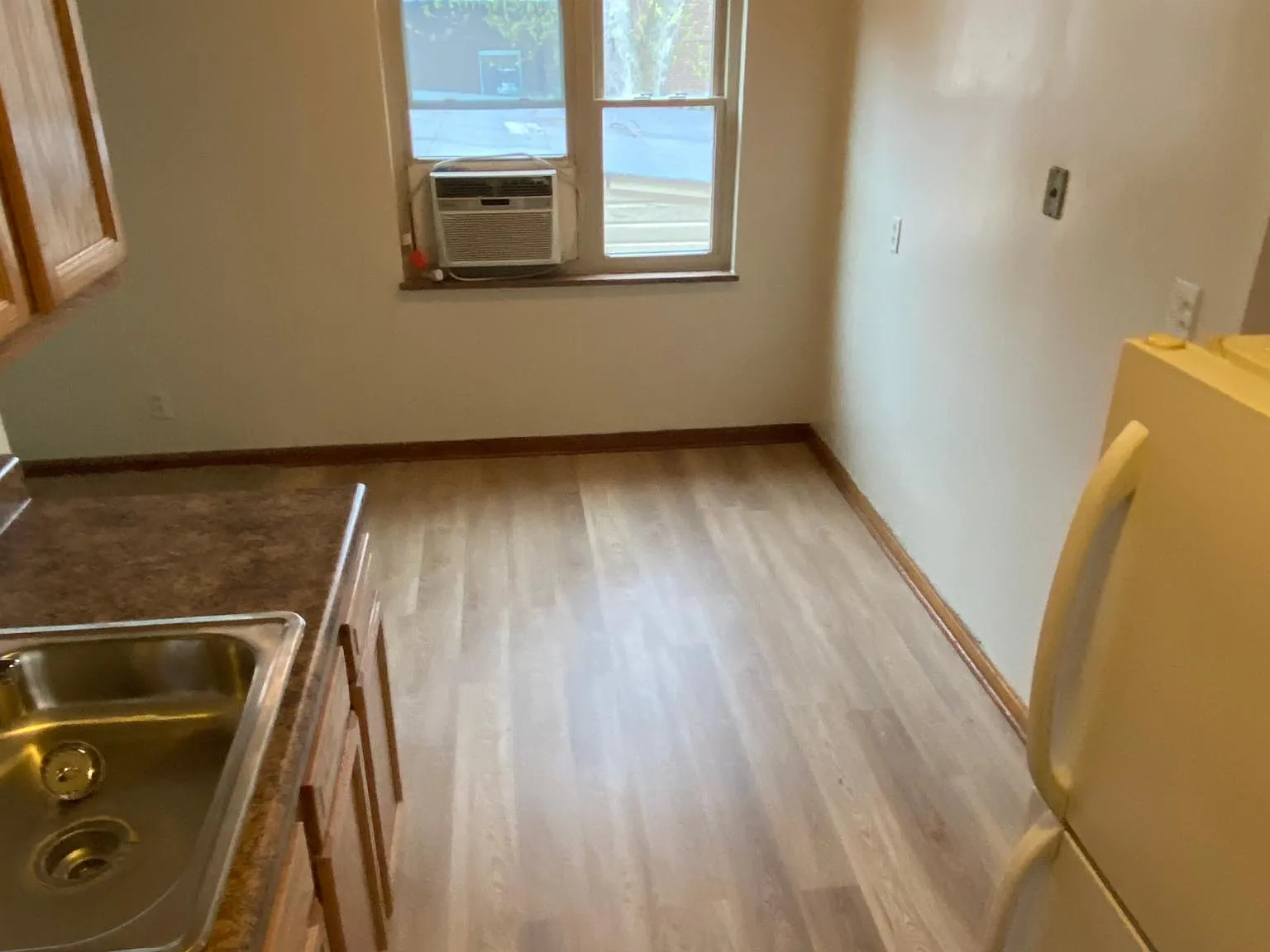 3484 Warren Rd — Photo 3