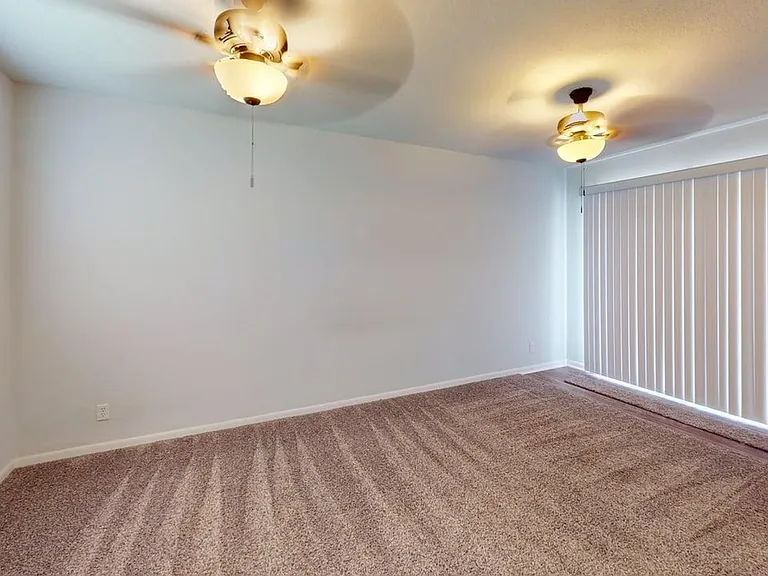 2618 Goliad St — Photo 7