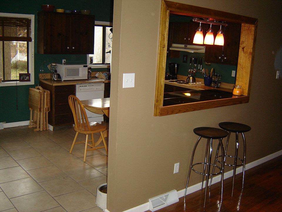 Breakfast bar