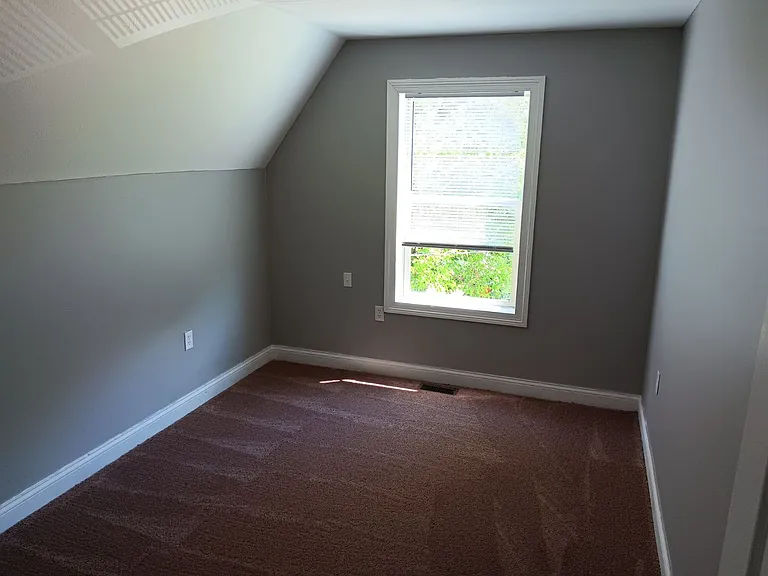1306 S Limestone St — Photo 11