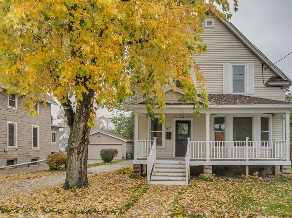 411 3rd St, Neenah, WI 54956