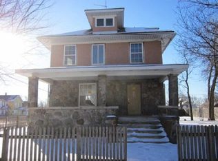 961 E Benton St, Aurora, IL 60505