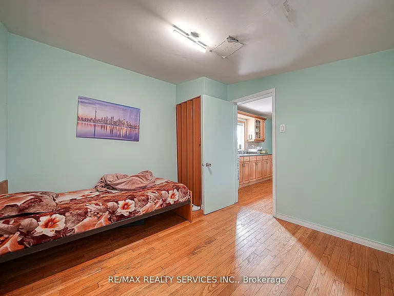 24 Norlan Ave — Photo 24