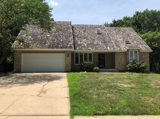 7930 Alden Ln, Lenexa, KS 66215