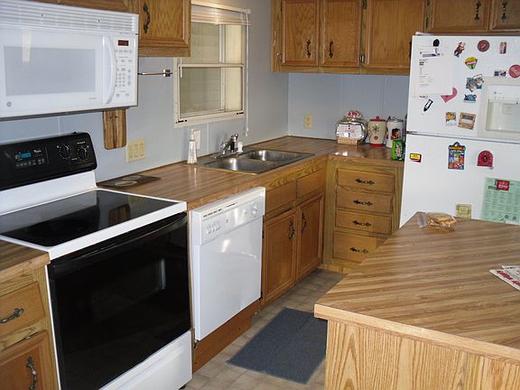 3rd image of N168W21700 Main St Lot 293