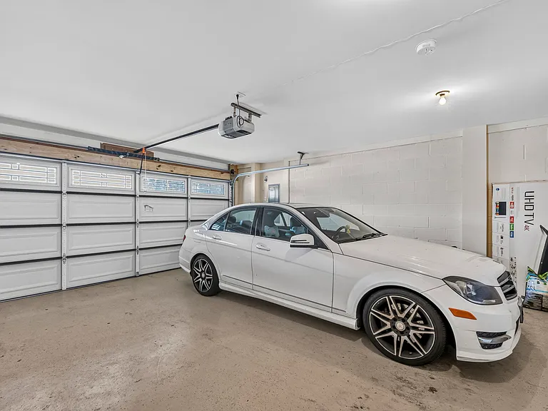 809 Edgewood Ln — Photo 33