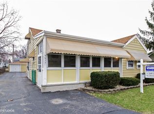 9611 Melvina Ave, Oak Lawn, IL 60453