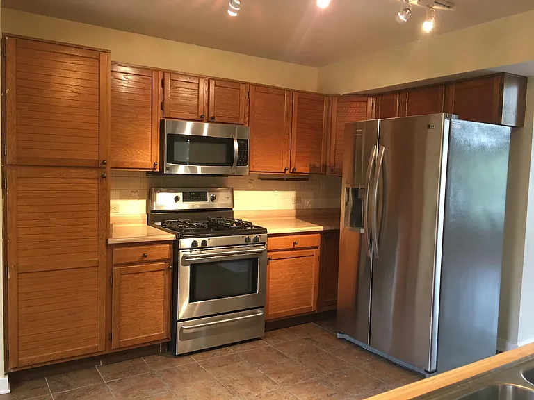 527 W Cactus Ct — Photo 10