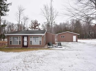 W8456 Mielke Way Rd, Wautoma, WI 54982