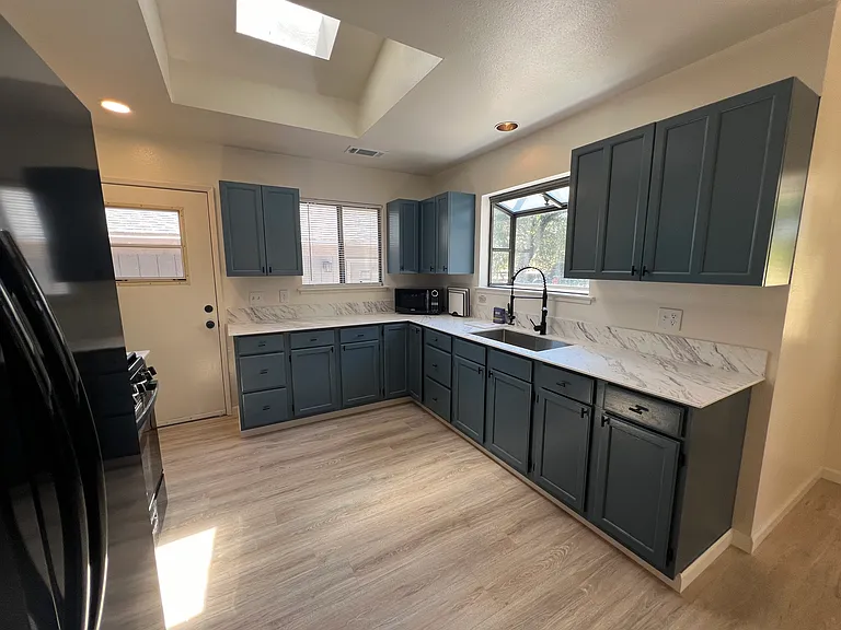 10125 Atascadero Ave #B — Photo 13