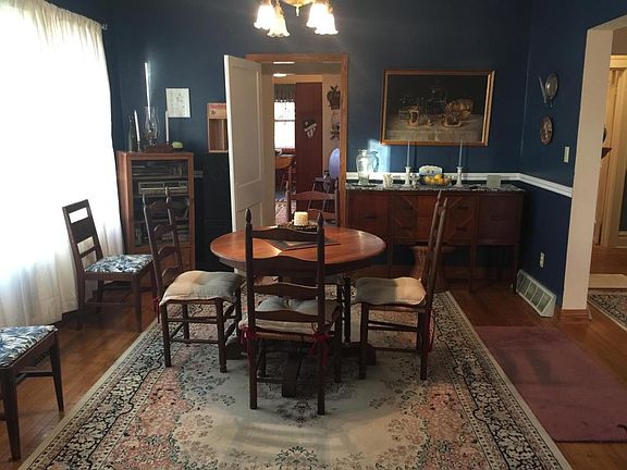 5th image of 230 Highland Ave