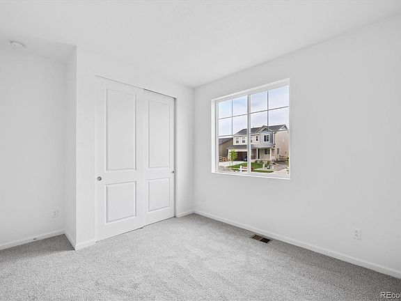 4th image of 984 Sandhills Street