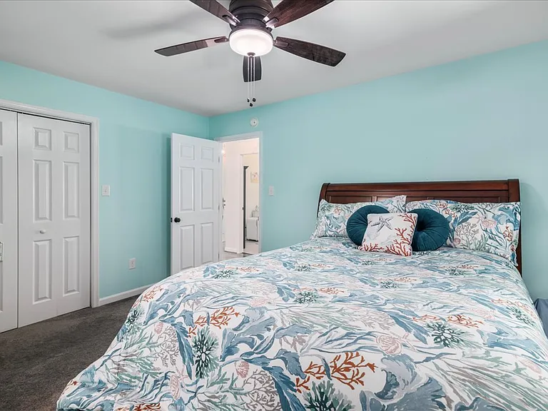244 Ridgeway Dr #B — Photo 9