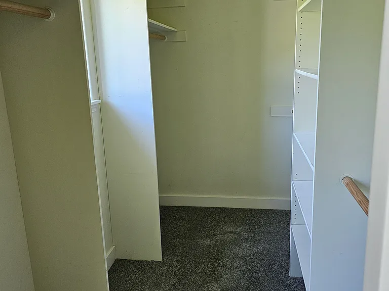 389 Foch St — Photo 10