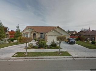322 S Siskiyou Ave, Kerman, CA
