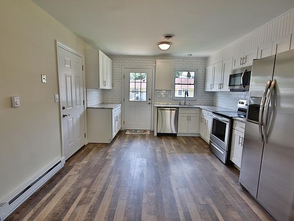 5th image of 26 Edinburgh Ln #B
