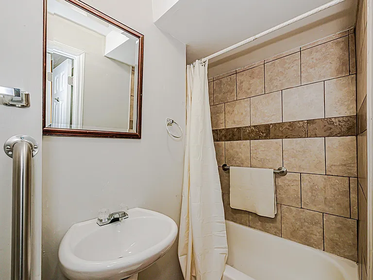 3214 Kalynne St — Photo 11