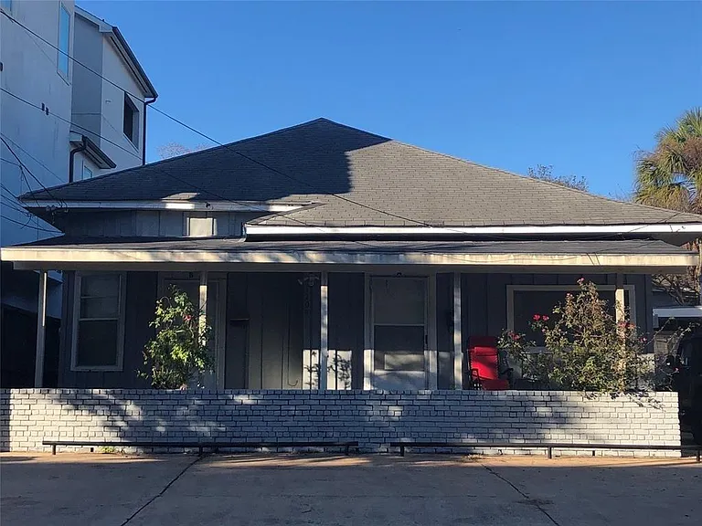 1204 Welch St #B — Photo 1